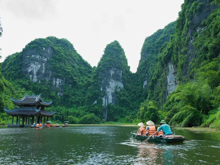 Phong cảnh sông núi miền Bắc Việt Nam